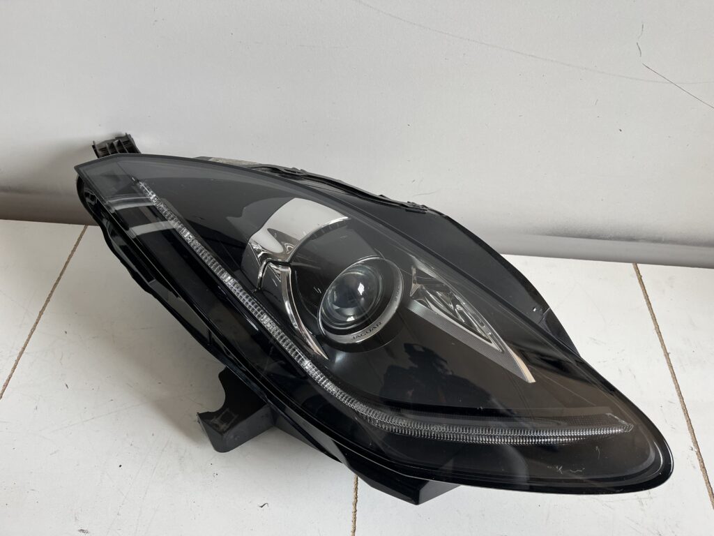 Jaguar F-Type X152 OEM used HID right drivers side Xenon Headlight Headlamp