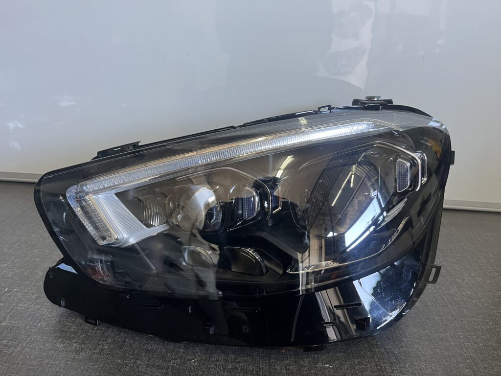 MERCEDES BENZ W213 E300 E400 E500 FRONT LEFT PASSENGER SIDE USED OEM LED HEADLIGHT HEADLAMP