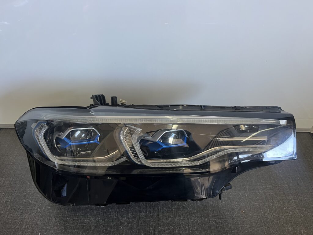 2019-2023 BMW X7 G07 RIGHT DRIVERS SIDE OEM USED HEADLIGHT HEADLAMP