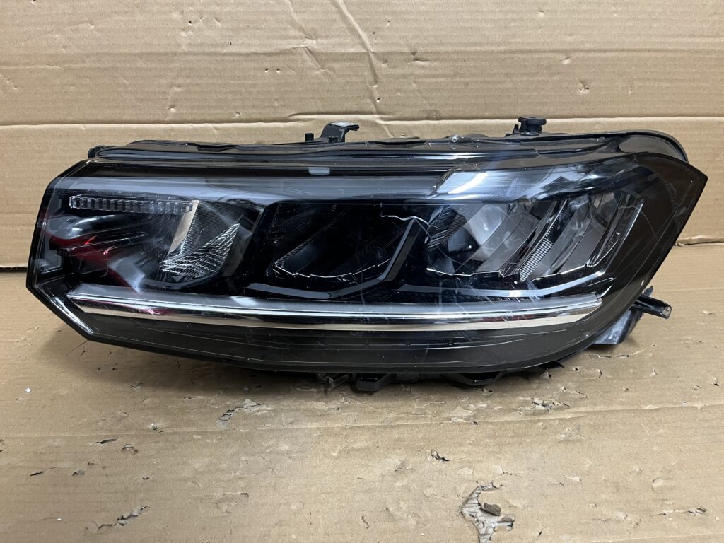 2021-2024 VW VOLKSWAGEN T CROSS FRONT LEFT PASSENGER SIDE USED OEM LED HEADLIGHT HEADLAMP