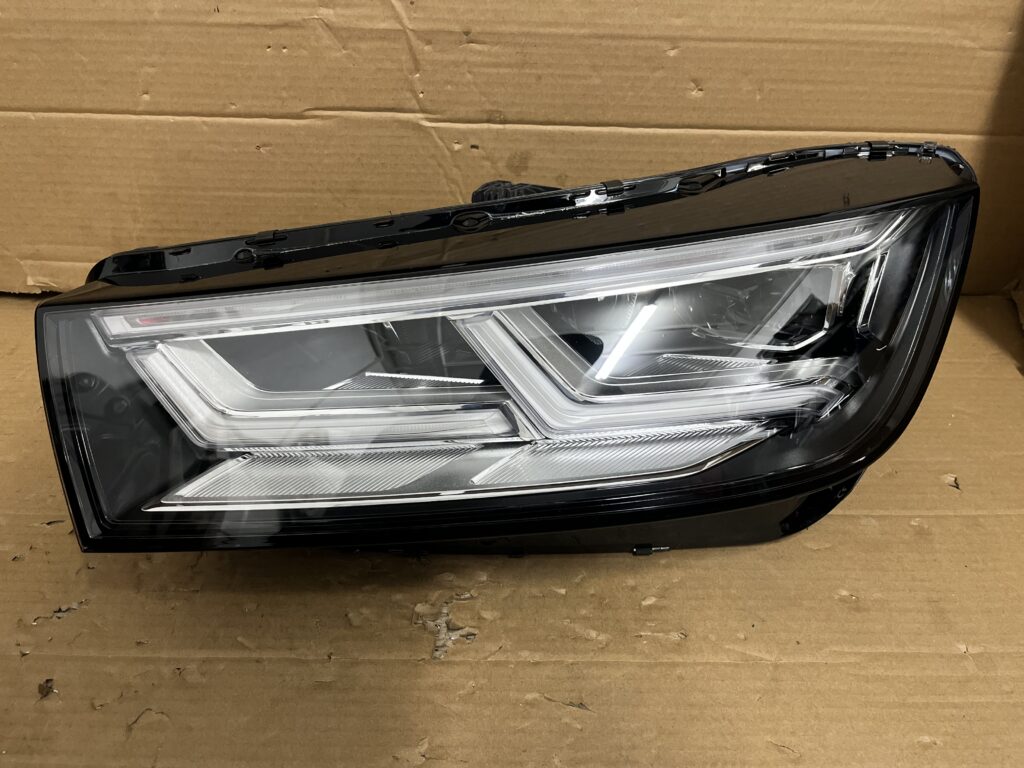 2017 2018 2019 2020 AUDI Q5 QS5 FRONT LEFT PASSENGER SIDE USED OEM LED HEADLIGHT HEADLAMP