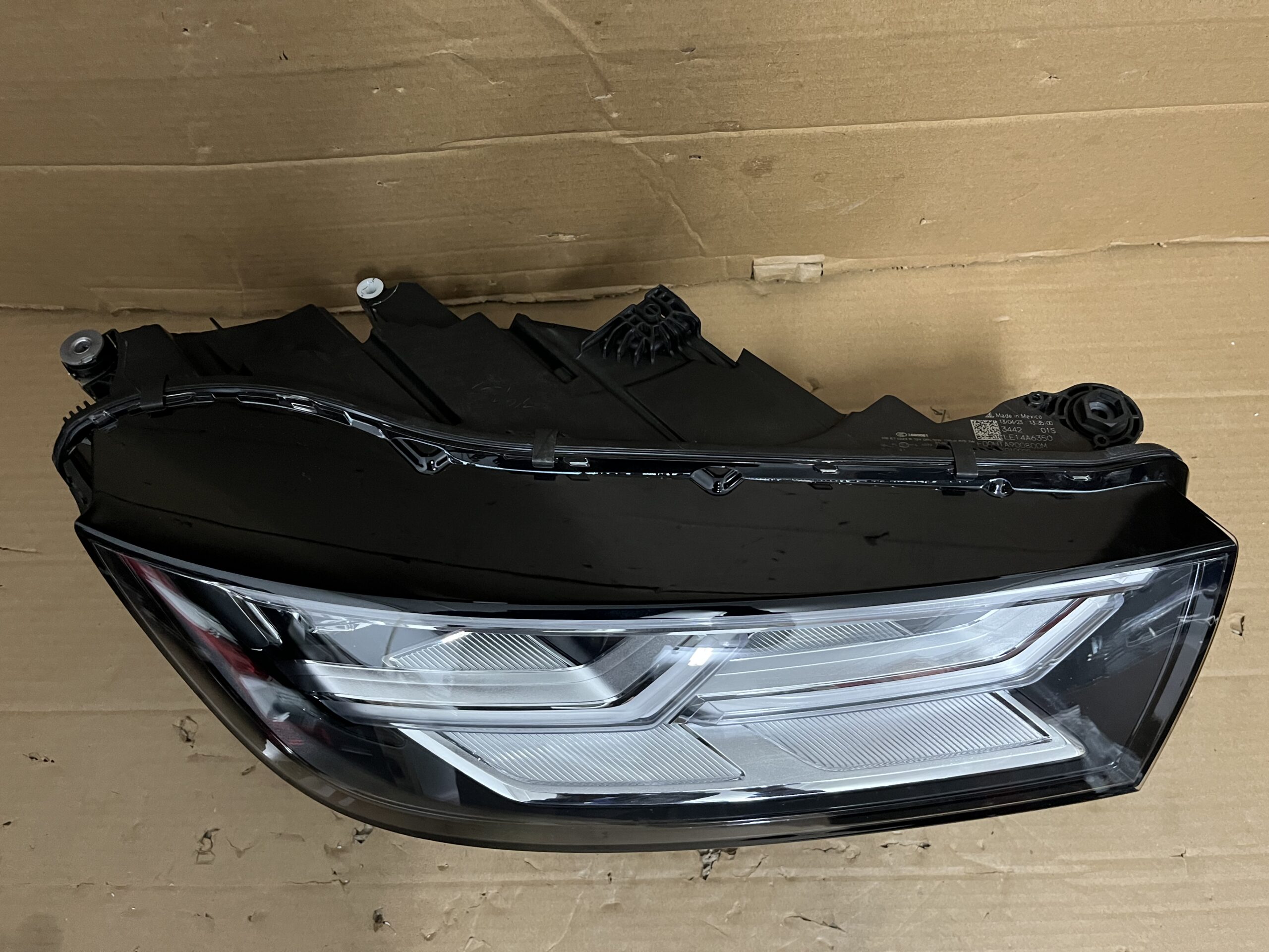 2017 2018 2019 2020 AUDI Q5 QS5 FRONT RIGHT DRIVERS SIDE USED OEM LED HEADLIGHT HEADLAMP - Image 4